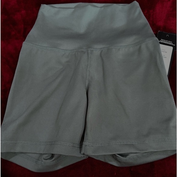 Yogalicious Lux High Rise Athletic Shorts - Picture 2 of 2